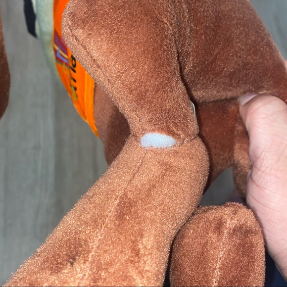 Six flags taz plush - Picture 8 of 13